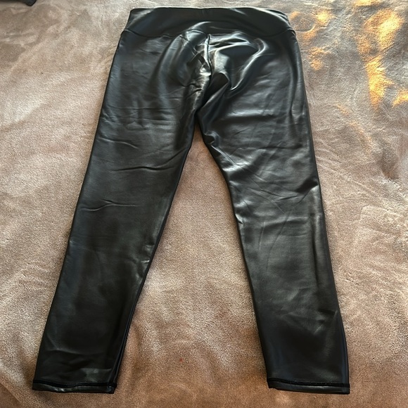 leather leggings - Picture 2 of 4